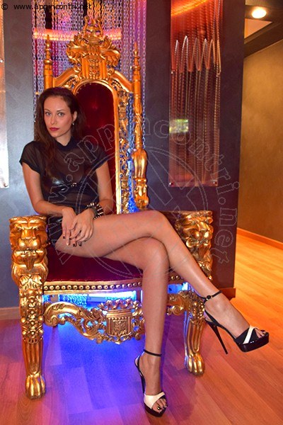 Foto Annunci Eros Dea Luxurya Mistress Sondrio 3884989072